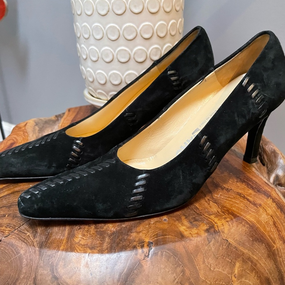 Salvatore Ferragamo Womens suede and leather stitch shoes pumps size 6